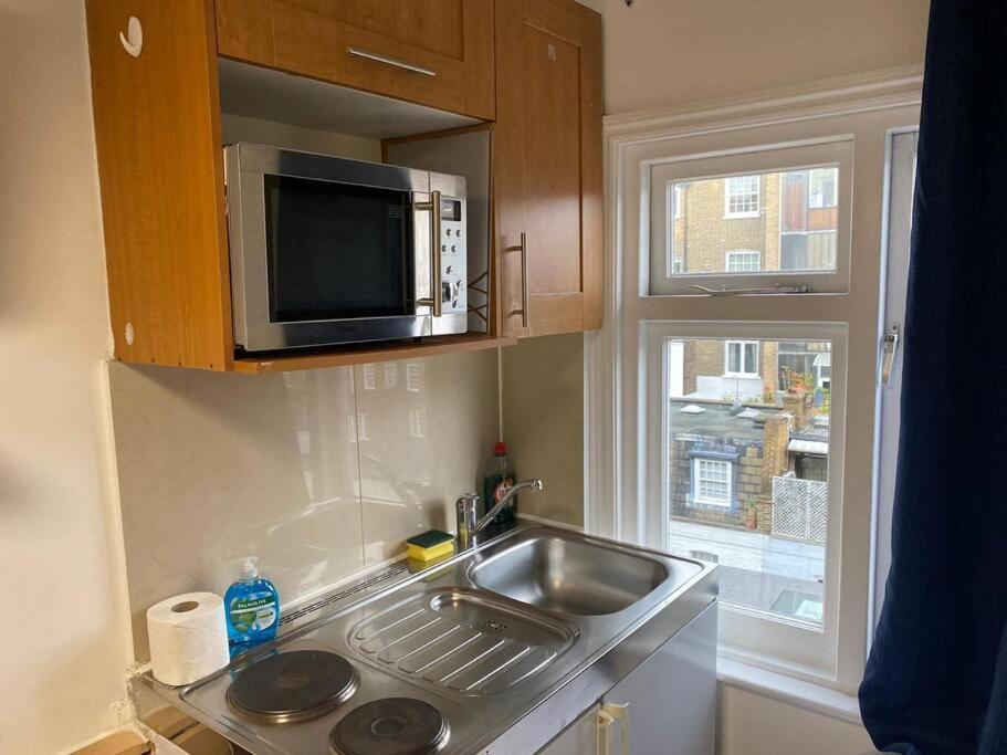 F14- Single Studio Shared Shower/Toilet Near Paddington Londra Exterior foto